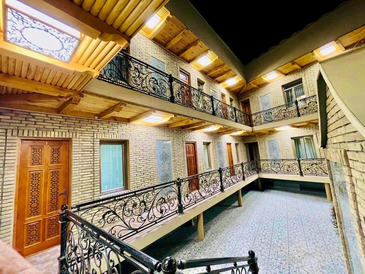 Mevlana Hotel Самарканд Екстериор снимка